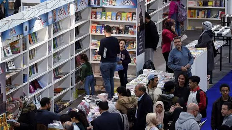 معرض الكتاب يواصل فعالياته في يومه الرابع وسط إقبال جماهيري وزخم ثقافي