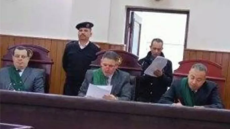 المؤبد والعزل لموظف تأمين صحي بتهمة اختلاس أموال مالية وتلاعب بالمنيا