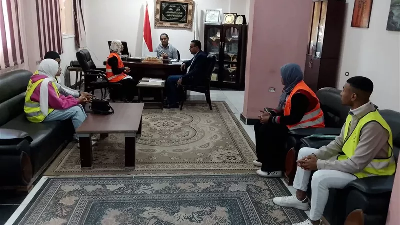 فريق «أنت أقوى من المخدرات» يجري جولة داخل أقسام الشباب والرياضة بالأقصر