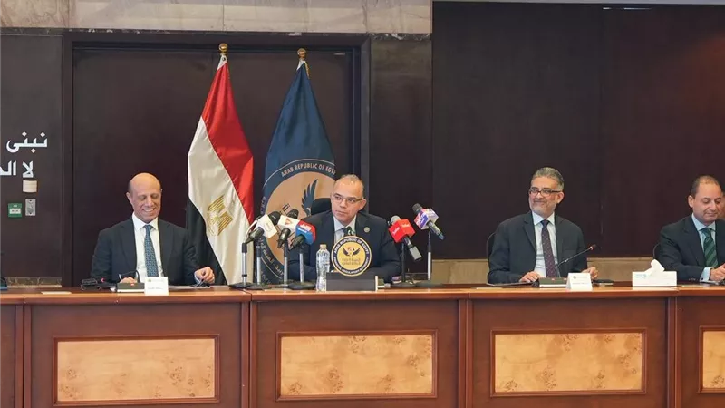 73 شركة تكنولوجيا مالية و354 ألف عملية تحقق رقمي خلال 2025