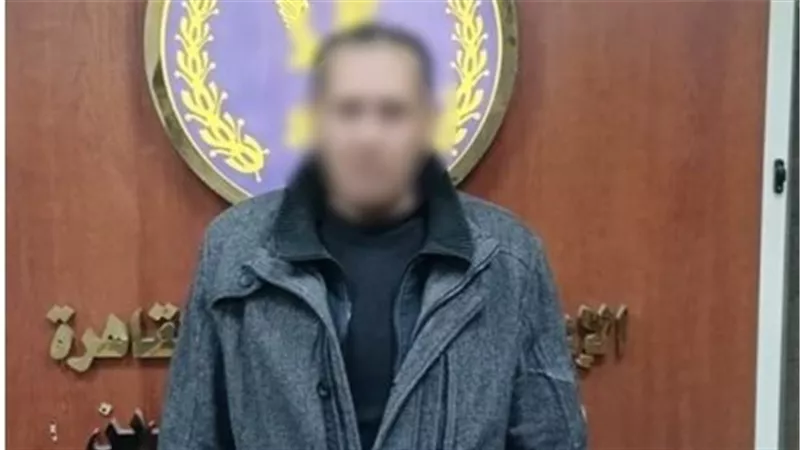 سرقة أموال من ملابس مصل داخل مسجد بالقاهرة|تفاصيل 