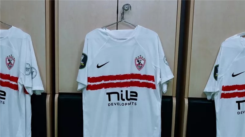 لقطات من غرفة ملابس الزمالك قبل مواجهة المصري بالكونفدرالية|صور
