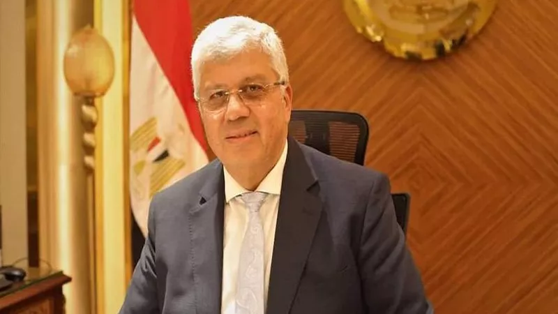 وزير التعليم العالي يتفقد اليوم معرض طلاب فروع الجامعات الأجنبية
