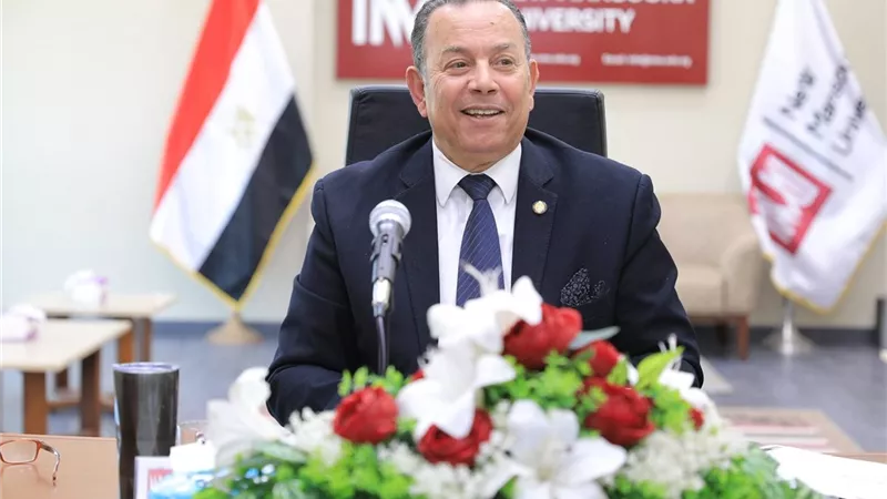 درجات علمية مزدوجة.. 