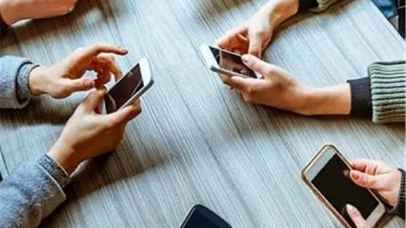  التكنولوجيا سرقت أعمارنا.. تفاصيل مبادرة «يوم بلا شاشات»|فيديو