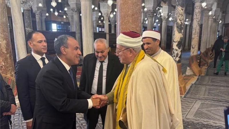 وزير الخارجية ومفتي تونس يناقشان الروابط التاريخية والثقافية والدينية