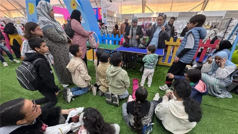 أنشطة فرعونية ومسرح تفتح عالم الخيال في جناح الطفل بمعرض الكتاب