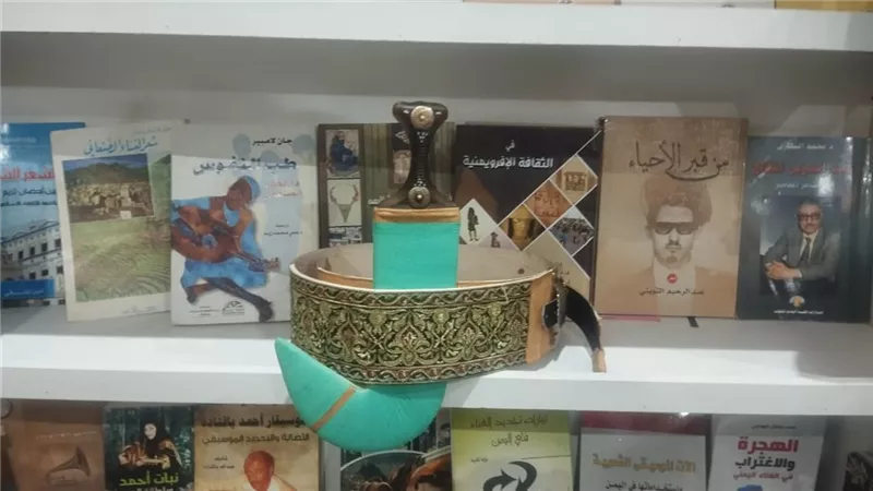 جناح اليمن يكشف تاريخ البلاد وثقافتها الأدبية رغم الأزمات والحرب|خاص
