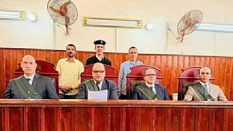 المشدد من سنة لـ10 سنوات لـ9 متهمين بحيازة المخدرات في المنيا