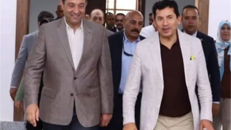 وزير الرياضة يتفقد عدة مشروعات بدمياط غدا