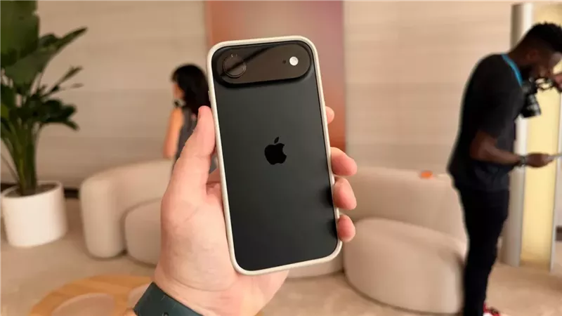 أبل تسعى لتصحيح مسار آيفون إير في جيله الثاني.. Face ID أنحف