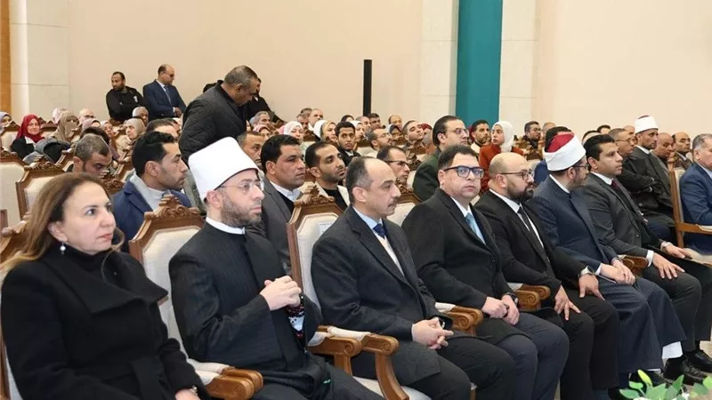وزير الأوقاف يطلق أول برنامج رقمي لإدارة حركة التنقلات في تاريخ الوزارة