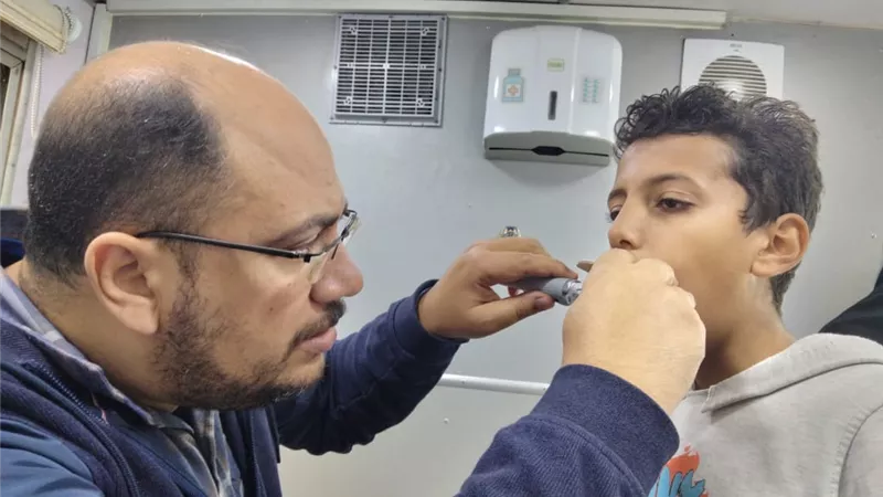 تقديم خدمات طبية لـ294 مواطنًا خلال قافلة سكانية بكفر الدوار