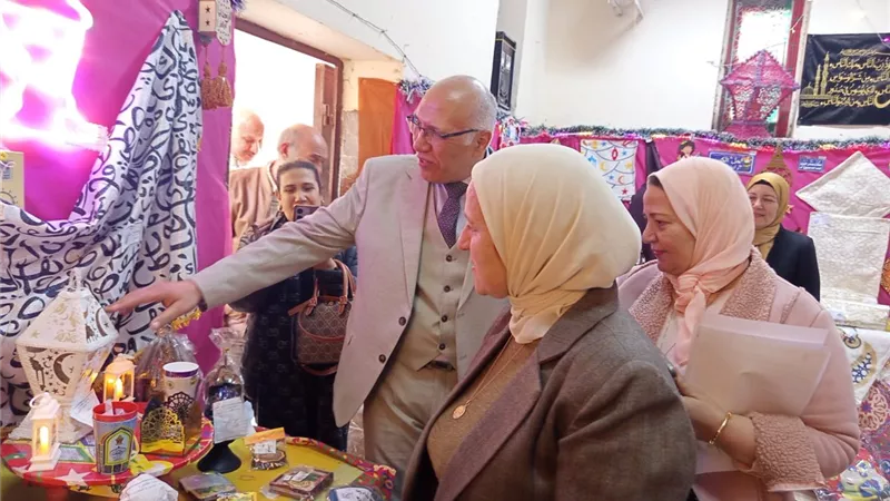 ياميش وفوانيس.. مدير تعليم القاهرة تفتتح معرض«أهلاً رمضان»