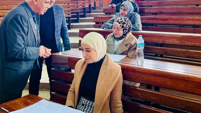 رئيس جامعة الدلتا التكنولوجية يتابع اختبارات الدراسات العليا