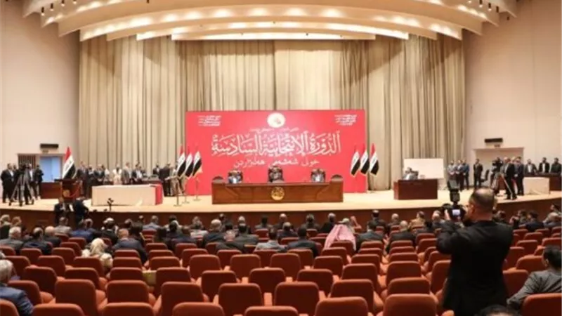 تأجيل جلسة برلمانية بالعراق لمناقشة استقطاعات الرواتب دون توضيح الأسباب