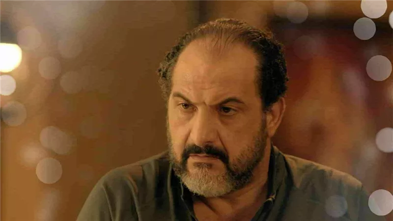انفعال خالد الصاوي بسبب وجود عمال نظافة أطفال في معرض الكتاب