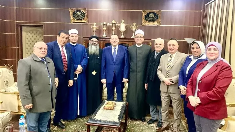 وفد بيت العائلة يزور مدير أمن كفر الشيخ لتهنئته بعيد الشرطة الـ74 