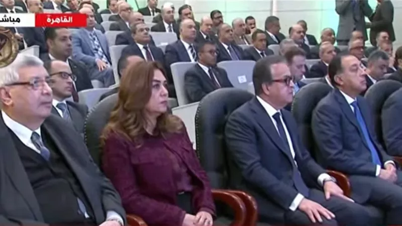 بث مباشر.. رئيس الوزراء يفتتح مستشفى «كليوباترا التجمع سكاي»