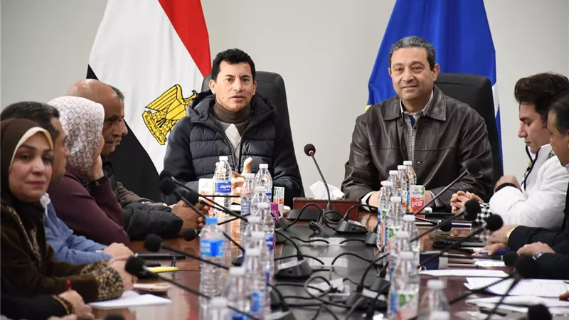 لقاء موسع بين وزير الشباب ومحافظ دمياط|صور 