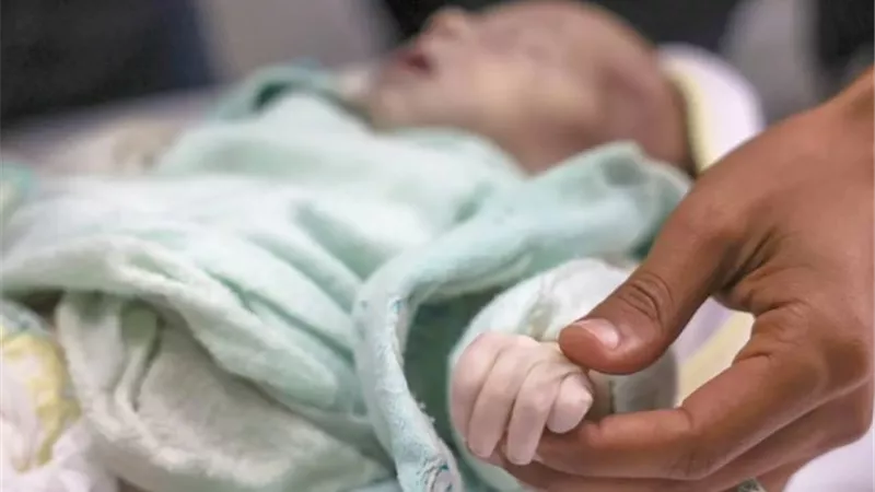 بسبب البرد القارس.. وفاة 11 رضيعا في قطاع غزة منذ بدء الشتاء
