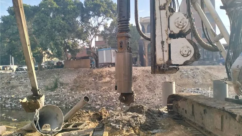 انطلاق أعمال تنفيذ كوبري النواورة الجديد بمركز البداري بأسيوط