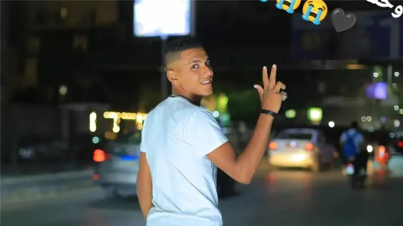 «هزرعلك المطوة في قلبك».. الشاب عشري ذهب ليحتفل فعاد في «كفن»|خاص
