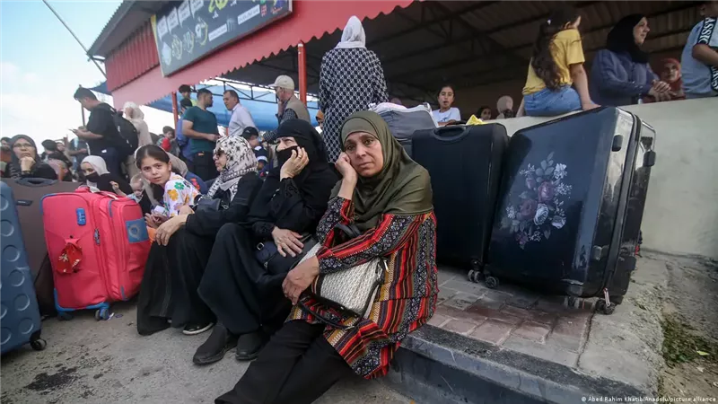 مخاوف جديدة.. آلية السفر من غزة إلى مصر عبر معبر رفح تثير الجدل|فيديو