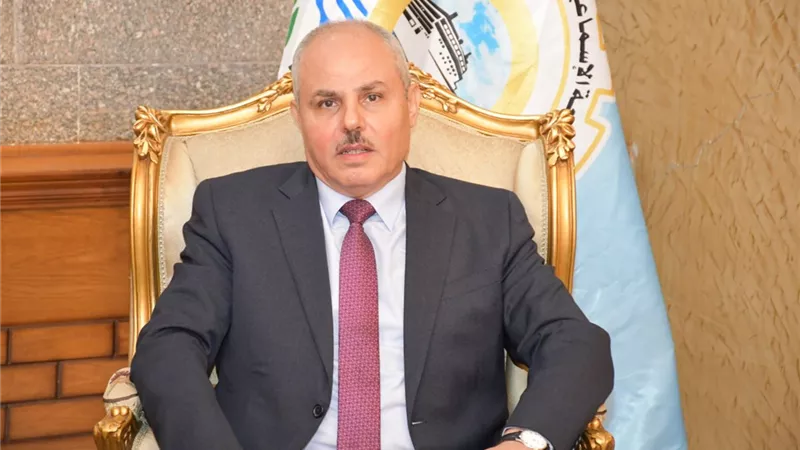 طلاب جامعة الإسماعيلية الجديدة الأهلية يزورون معرض الكتاب