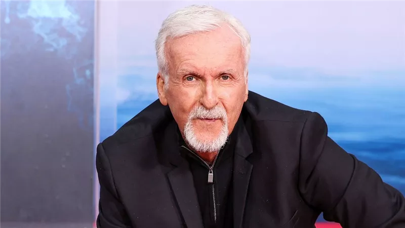 مخرج فيلم بيلي إيليش الجديد يعلن تأجيل عرضه بشكل رسمي