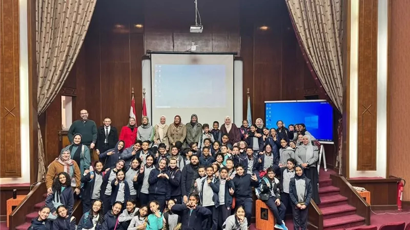  المركز القومي للبحوث ينظم يوم علمى لمجموعة من طلاب مدرسة دولية