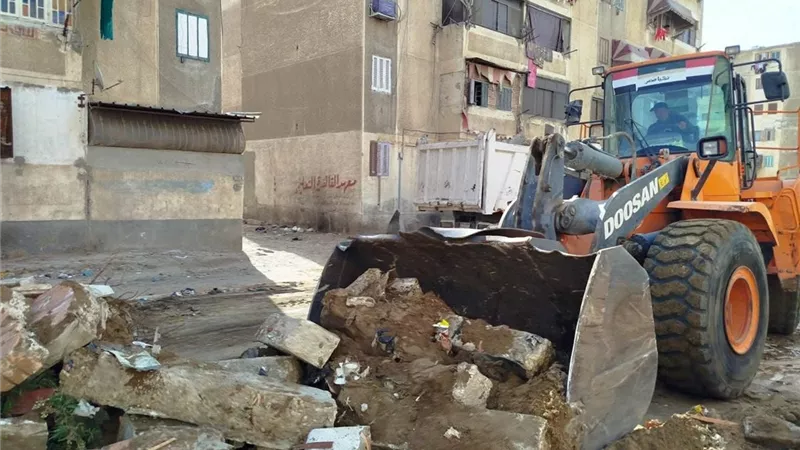 استمرار أعمال المرحلة الثانية من تطوير منطقة علي بحي الزهور ببورسعيد 