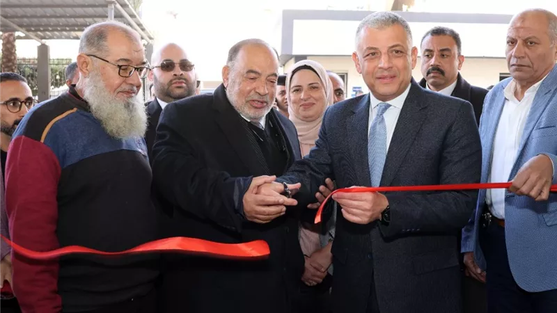 محافظ الإسماعيلية يفتتح مستشفى حكيم الخيري