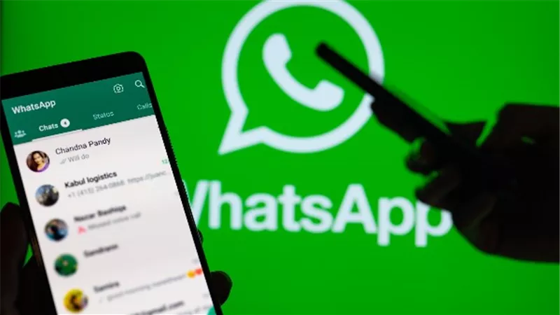 واتساب يرفع مستوى الأمان: ميزة جديدة للمستخدمين الأكثر عرضة للهجمات