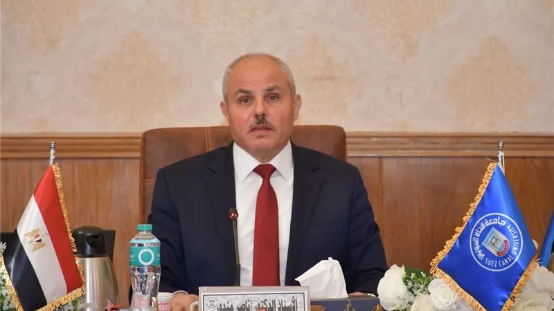 مجلس جامعة قناة السويس يستعرض موقف إعلان النتائج قبل بدء الترم التاني 