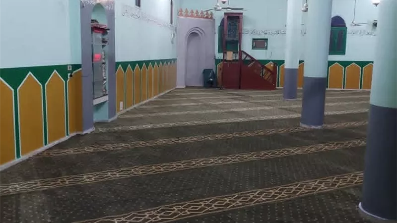 الانتهاء من فرش مسجد فاطمة الزهراء بكوم البعيرات غرب الأقصر