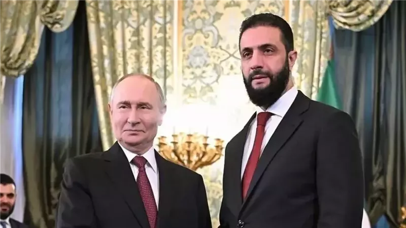 وصول الرئيس السوري أحمد الشرع إلى موسكو للقاء بوتين