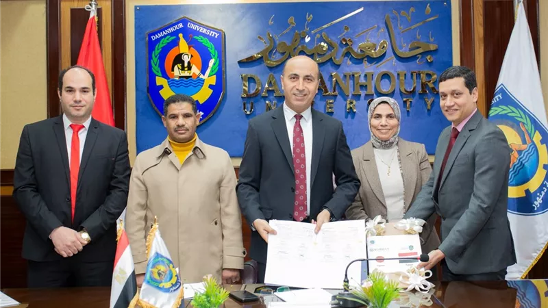 جامعة دمنهور توقع اتفاقية تعاون مع طوكيو للعلوم باليابان