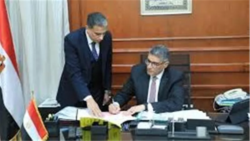 محافظ الجيزة يعتمد نتيجة الشهادة الإعدادية.. طريقتان للحصول عليها