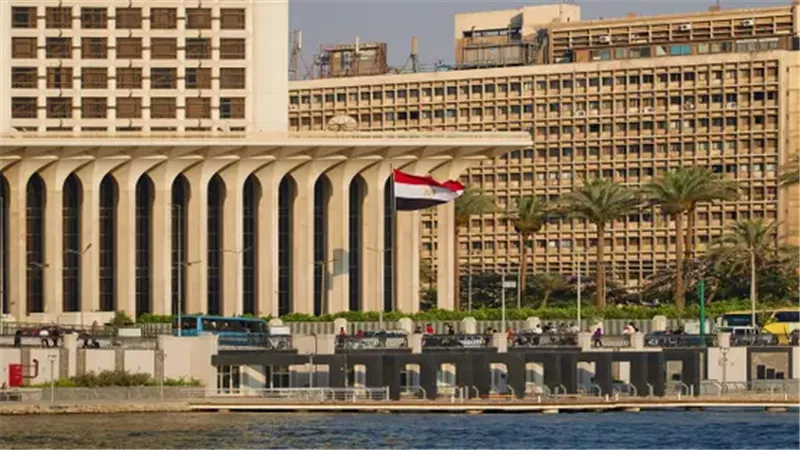 «الخط الأحمر لا مساس».. تحركات مصرية لحماية وحدة ليبيا ودعم غزة|فيديو