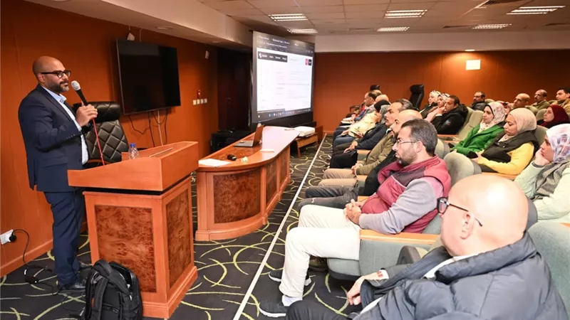 مدينة الأبحاث العلمية تستضيف خبيرا عالميا لمناقشة مخاطر الأمن السيبراني