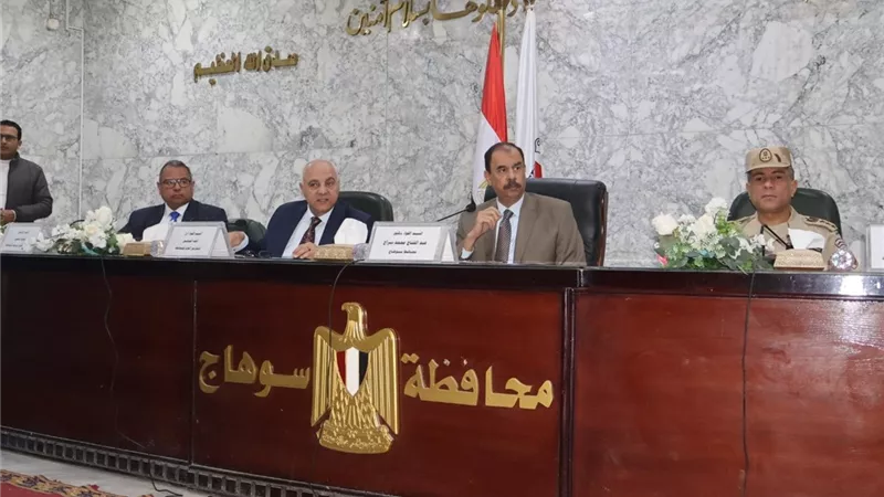 إقامة الشوادر ومنافذ البيع بأسعار مخفضة للمواطنين لاستقبال شهر رمضان