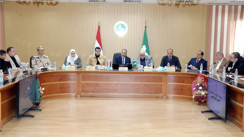 عودة المدارس واستعدادات شهر رمضان تتصدر نقاشات اجتماع «تنفيذي الشرقية»