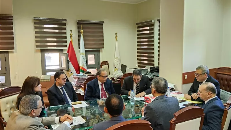 النائب طارق عبد العزيز: إشراف النيابة الإدارية ضمانة لنزاهة انتخابات الوفد