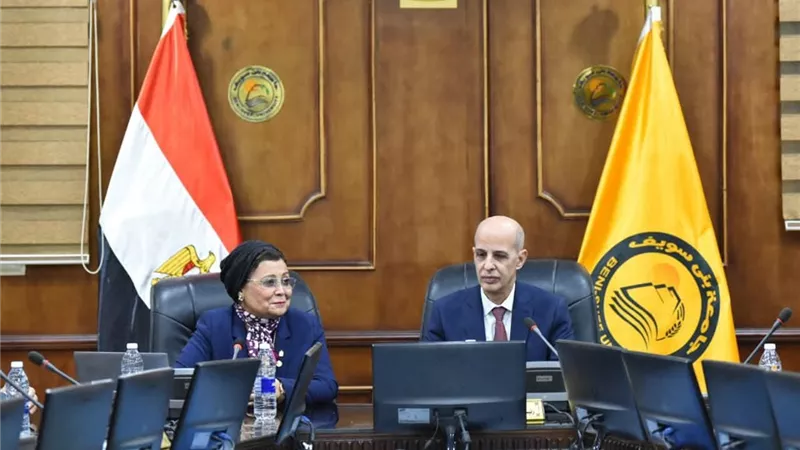 نائب وزير الصحة تجري جولة ميدانية موسعة ببني سويف
