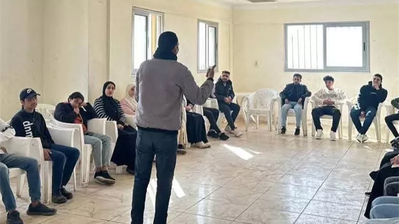 تدريب أعضاء برلمان الشباب ببلطيم استعدادا لتنفيذ جلسة برلمانية