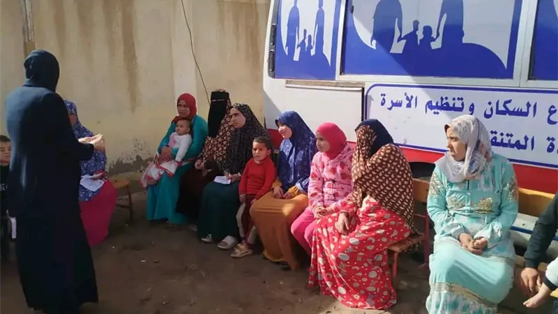 قافلة طبية مجانية متكاملة لقرية 