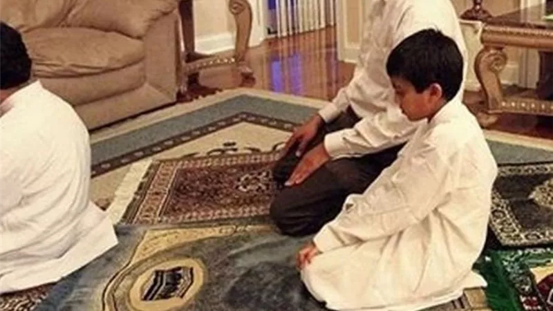 هل تجوز صلاة الجماعة في البيت عن المسجد عند العجز؟