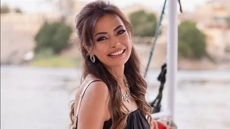«من واقع الحياة».. داليا مصطفى تكشف كواليس دورها في«روج أسود»|إنفوجرافيك