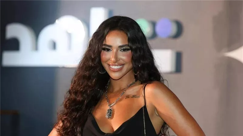بصورة من المستشفى.. آية سماحة تعلن عن تعرض زوجها لوعكة صحية